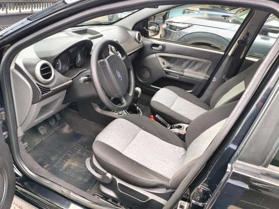 FORD-FIESTA-1.6 MPI CLASS SEDAN 8V FLEX 4P MANUAL FORD-FIESTA-2011