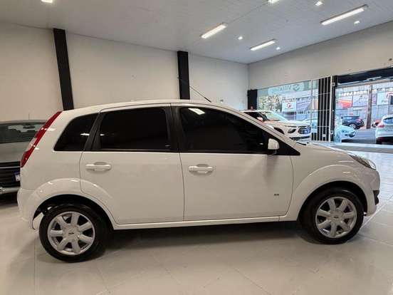 FORD-FIESTA-2013