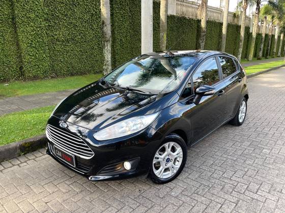 FORD FIESTA 1.6 SE HATCH 16V FLEX 4P POWERSHIFT
