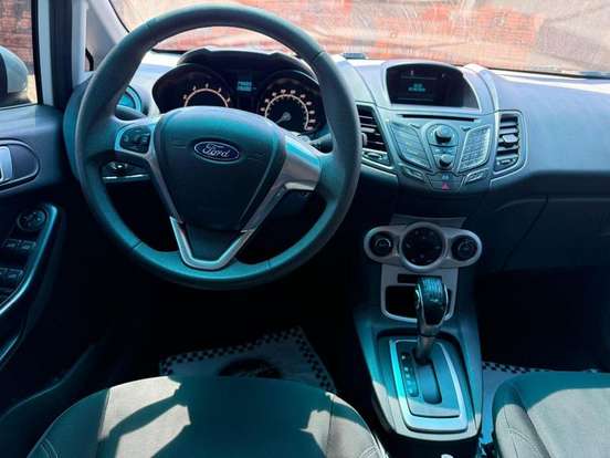 FORD-FIESTA-2015