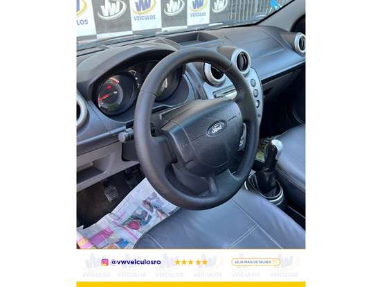 FORD-FIESTA-2013