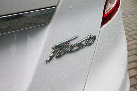 FORD-FIESTA-2014
