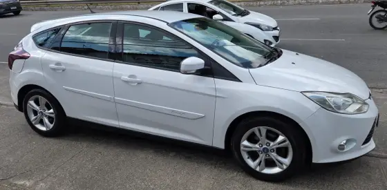 FORD FOCUS 1.6 SE 16V FLEX 4P POWERSHIFT