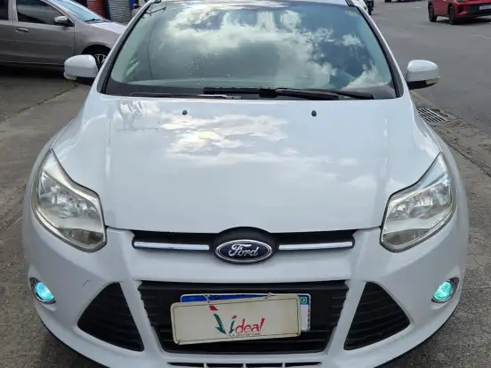 FORD-FOCUS-1.6 SE 16V FLEX 4P POWERSHIFT FORD-FOCUS-2014