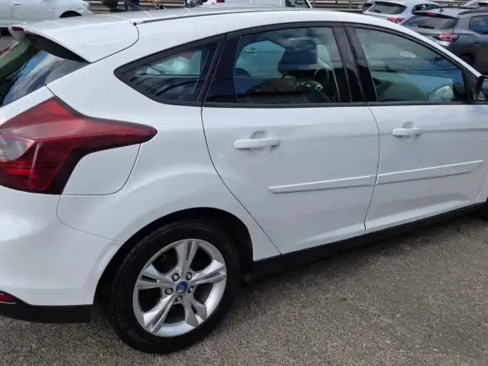 FORD-FOCUS-1.6 SE 16V FLEX 4P POWERSHIFT FORD-FOCUS-2014