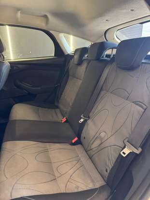 FORD-FOCUS-2013