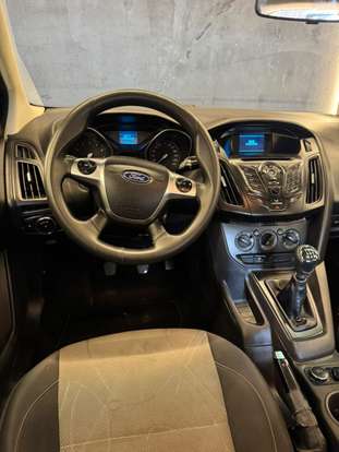 FORD-FOCUS-2013