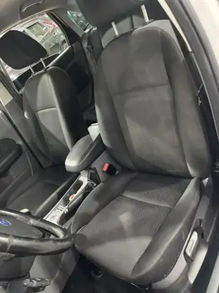 FORD-FOCUS-2013
