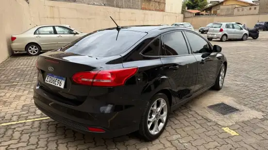 FORD-FOCUS-2019