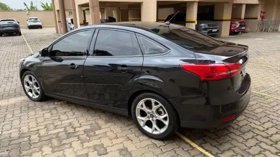 FORD-FOCUS-2019
