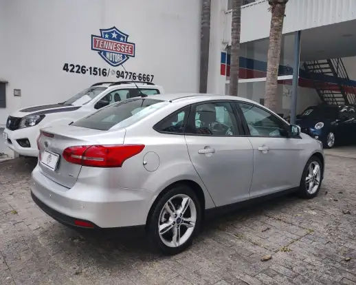 FORD-FOCUS-2015