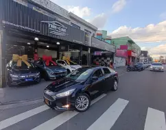 FORD FOCUS 2.0 SE SEDAN 16V FLEX 4P POWERSHIFT FORD FOCUS 2.0 SE SEDAN 16V FLEX 4P POWERSHIFT