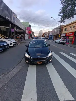 FORD-FOCUS-2015
