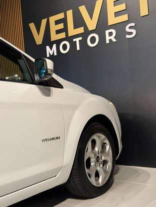 FORD-FOCUS-2011