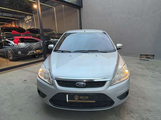 FORD-FOCUS-2009