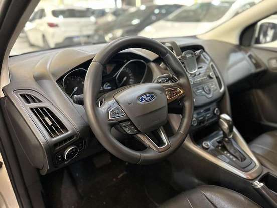 FORD-FOCUS-2.0 SE 16V FLEX 4P POWERSHIFT FORD-FOCUS-2016