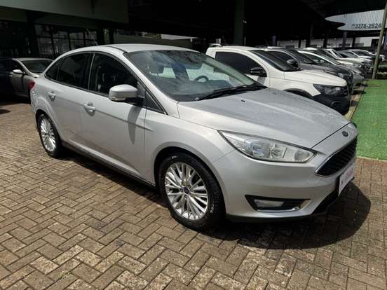 FORD-FOCUS-2.0 SE PLUS FASTBACK 16V FLEX 4P POWERSHIFT FORD-FOCUS-2016