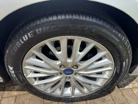 FORD-FOCUS-2.0 SE PLUS FASTBACK 16V FLEX 4P POWERSHIFT FORD-FOCUS-2016