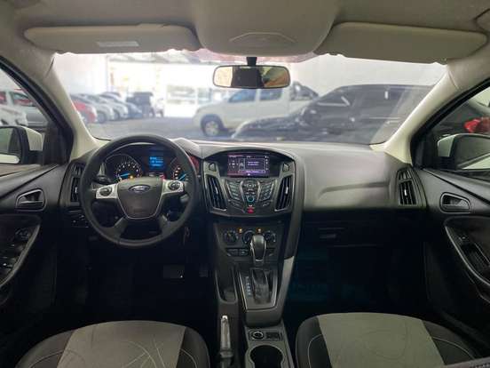 FORD-FOCUS-2015