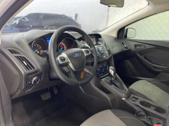 FORD-FOCUS-2015