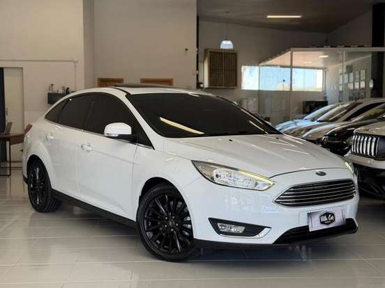 FORD-FOCUS-2.0 TITANIUM PLUS FASTBACK 16V FLEX 4P POWERSHIFT FORD-FOCUS-2016