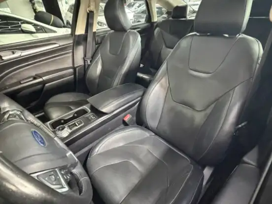 FORD-FUSION-2.0 TITANIUM AWD 16V GASOLINA 4P AUTOMÁTICO FORD-FUSION-2017