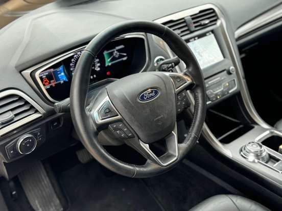 FORD-FUSION-2.0 SEL 16V GASOLINA 4P AUTOMÁTICO FORD-FUSION-2017