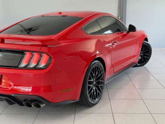 FORD-MUSTANG-2018