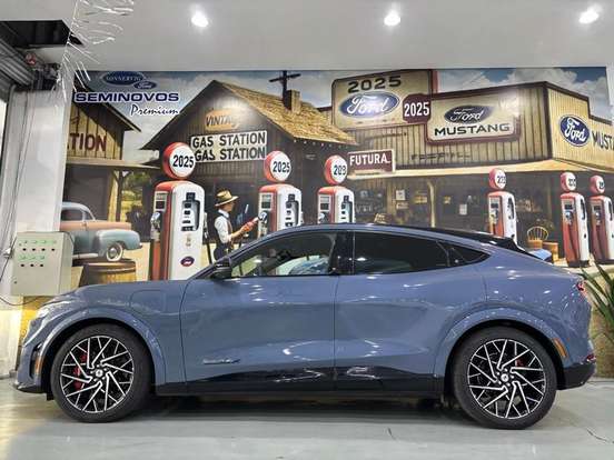 FORD-MUSTANG MACH-e-2023