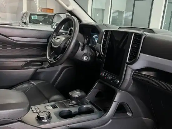 FORD-RANGER-3.0 V6 TURBO DIESEL CD XLS 4X4 AUTOMÁTICO FORD-RANGER-2023