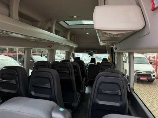 FORD-TRANSIT-2025