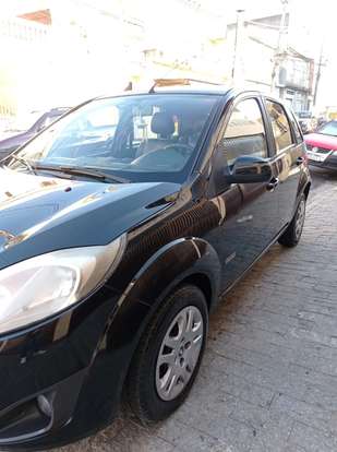 FORD-FIESTA-2012