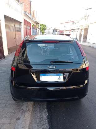 FORD-FIESTA-2012
