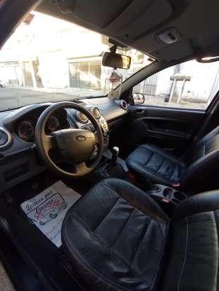 FORD-FIESTA-2012