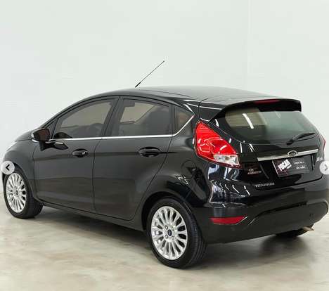FORD-FIESTA-2013