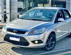 FORD FOCUS 2.0 GLX 16V FLEX 4P AUTOMÁTICO FORD FOCUS 2.0 GLX 16V FLEX 4P AUTOMÁTICO