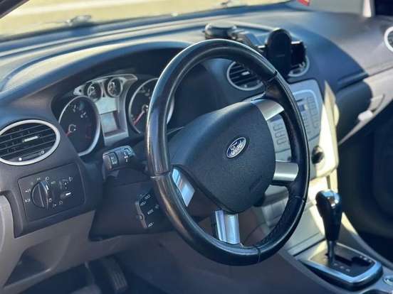 FORD-FOCUS-2.0 GLX 16V FLEX 4P AUTOMÁTICO FORD-FOCUS-2012