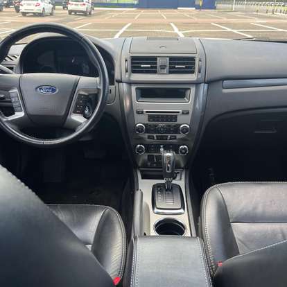 FORD-FUSION-2012