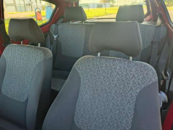 FORD-KA-2011