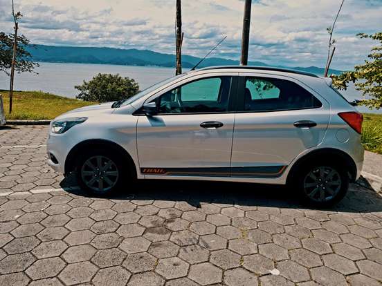 FORD-KA-1.0 TI-VCT FLEX SE TRAIL MANUAL FORD-KA-2017