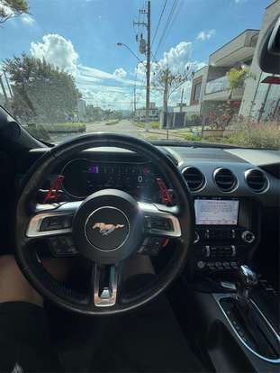 FORD-MUSTANG-2019