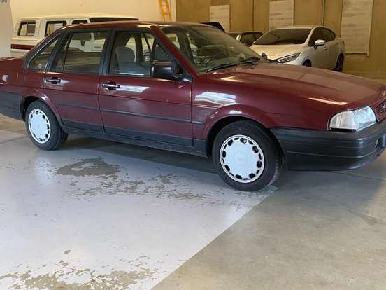 FORD-VERSAILLES-2.0 I GHIA 8V GASOLINA 4P MANUAL FORD-VERSAILLES-1995
