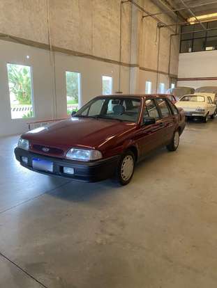 FORD-VERSAILLES-1995