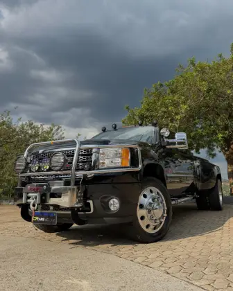 GMC SIERRA 6.6 DENALI 4X4 CD V8 DIESEL 4P AUTOMÁTICO