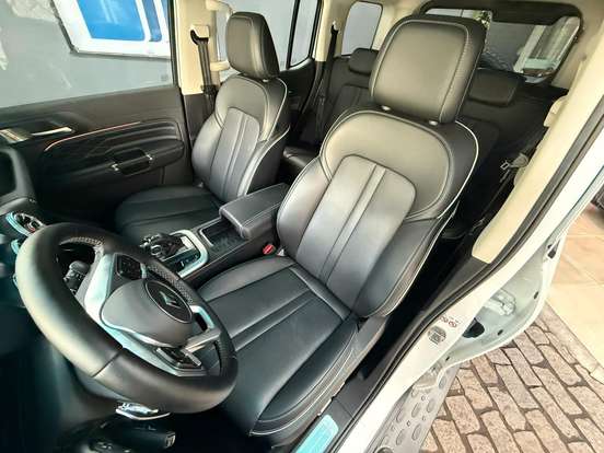 GWM-TANK 300-2.0 HI4-T PHEV 4X4 9HAT GWM-TANK 300-2025