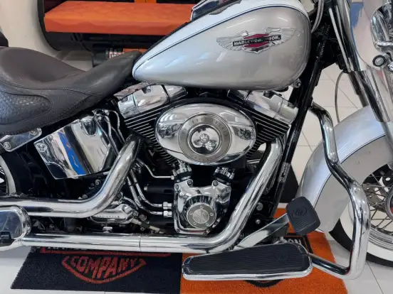 HARLEY-DAVIDSON-SOFTAIL DELUXE HARLEY-DAVIDSON-SOFTAIL DELUXE-2009