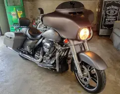 HARLEY-DAVIDSON STREET GLIDE SPECIAL HARLEY-DAVIDSON STREET GLIDE SPECIAL