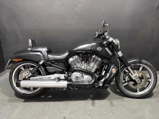 HARLEY-DAVIDSON V-ROD MUSCLE 