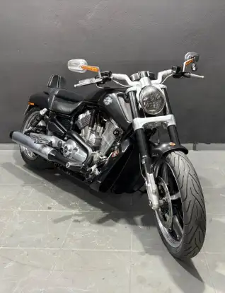 HARLEY-DAVIDSON-V-ROD MUSCLE-2011