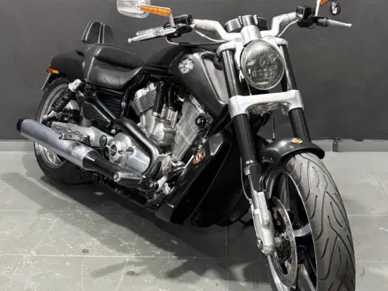 HARLEY-DAVIDSON-V-ROD MUSCLE HARLEY-DAVIDSON-V-ROD MUSCLE-2011